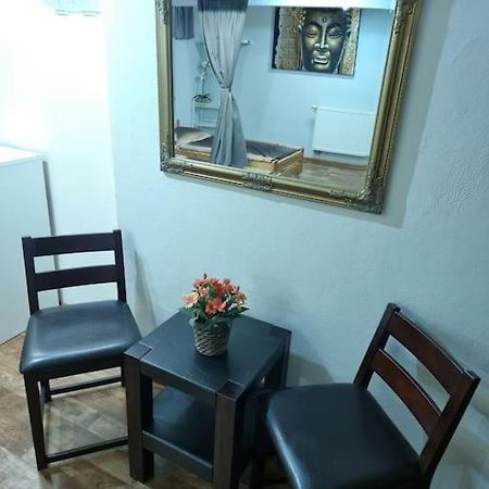 Simple Apartment Near Hockey & Football Arena Bratislava Dış mekan fotoğraf